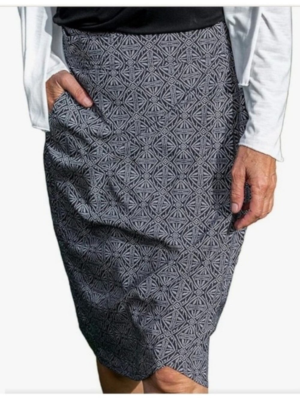 Ripskirt Hawaii “Black Pearl Batik” – Length 3 (Knee) Size XXL